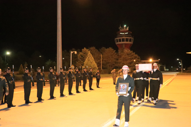 Şehit Selman Güler'in naaşı Erzincan'a getirildi