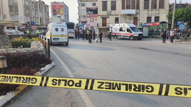 Mersin'de halk otobüsünün çarptığı kadın yaşamını yitirdi