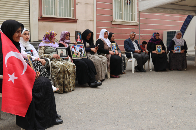 Diyarbakır annelerinin oturma eylemi devam ediyor