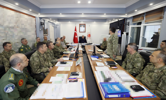 Bakan Akar: Pençe Kilit Operasyonu'nda etkisiz hale getirilen terörist sayısı 100'ü geçti