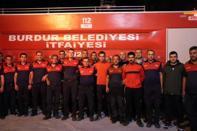 Marmaris'teki yangından dönen ekipler Burdur'da karşılandı