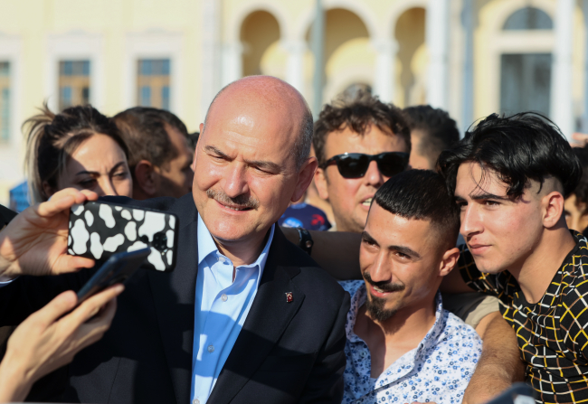 Bakan Soylu: İdlib'de briket evlerden 100 bini bu yıl sonu tamamlanacak