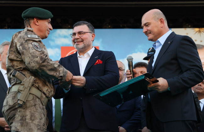 Bakan Soylu: İdlib'de briket evlerden 100 bini bu yıl sonu tamamlanacak