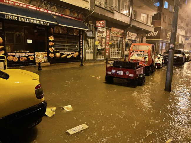 Sinop'ta sağanak etkili: Köy boşaltıldı