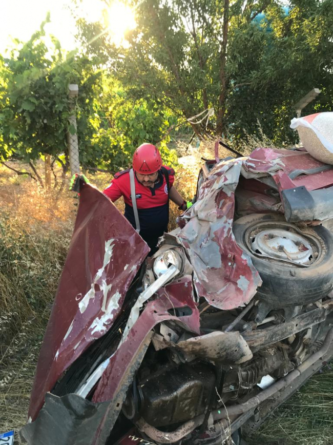 Denizli'de trafik kazası: 7 aylık bebek öldü, 4 yaralı