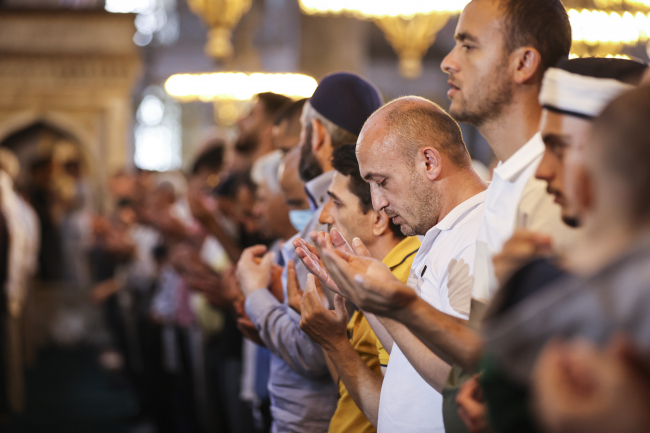 Ayasofya'da 15 Temmuz şehitleri için mevlit programı