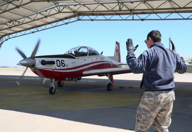 Anadolu Kartalları İzmir'de yetişiyor
