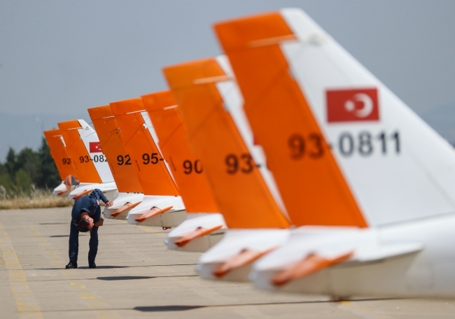 Anadolu Kartalları İzmir'de yetişiyor