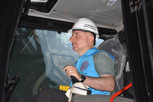 Bakan Karaismailoğlu: 100 yıllık kalkınma ihtiyacımızı 20 yıla sığdırmayı başardık