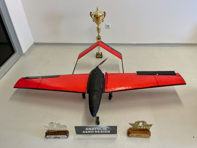 Öğrencilerin geliştirdiği "Gölge" İHA'ları izleyecek