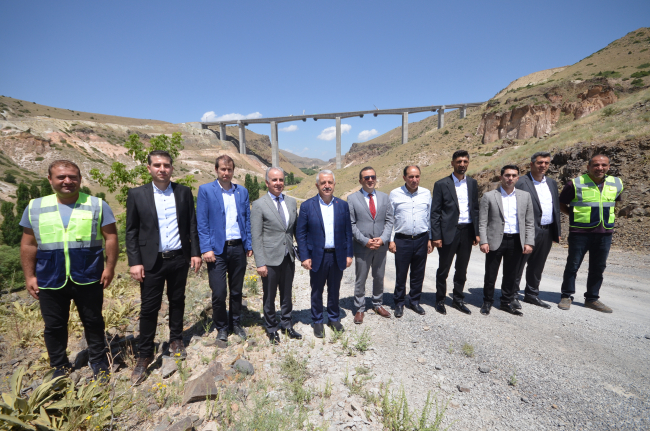 Kars'ta 120 metre yüksekliğindeki viyadükte sona doğru