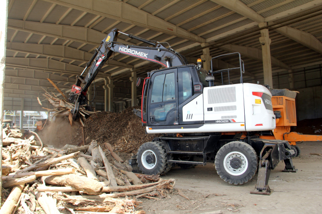 Sinop'ta, selin getirdiği ağaç parçaları enerjiye dönüşüyor