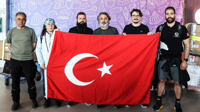 Tük bilim insanları Arktik seferinden döndü