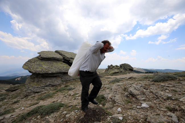 Sıcaktan bunalanlara dağdan gelen lezzet: Kar helvası