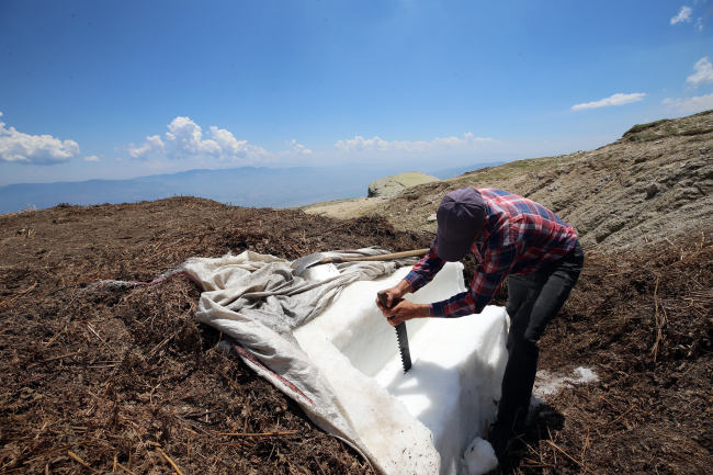 Sıcaktan bunalanlara dağdan gelen lezzet: Kar helvası