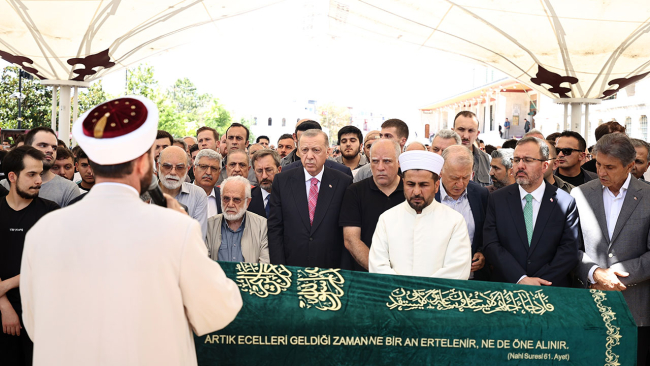 Cumhurbaşkanı Erdoğan, Mehmet Nimet Kaya'nın cenazesine katıldı