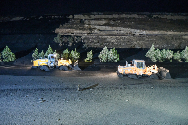 Atık çamur deposu taştı: TAG Otoyolu'nda temizlik çalışması sürüyor