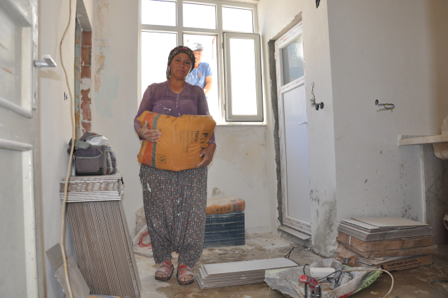 İnşaatlarda 16 yıldır çalışan karı koca, zorlukları birlikte aşıyor