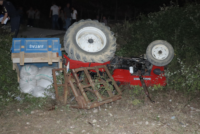 Kocaeli'de traktör devrildi: 1 ölü, 3 yaralı