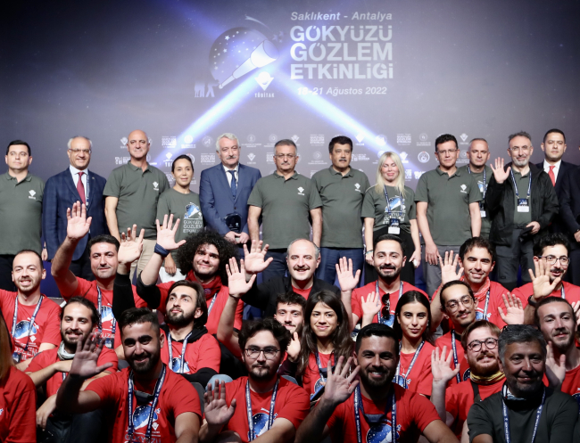 Bakan Varank: Uzaya gidecek ilk Türk bu sene belli olacak