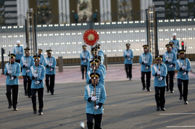 Cumhurbaşkanlığı Muhafız Alayı'nın gösterisi ilgiyle izlendi