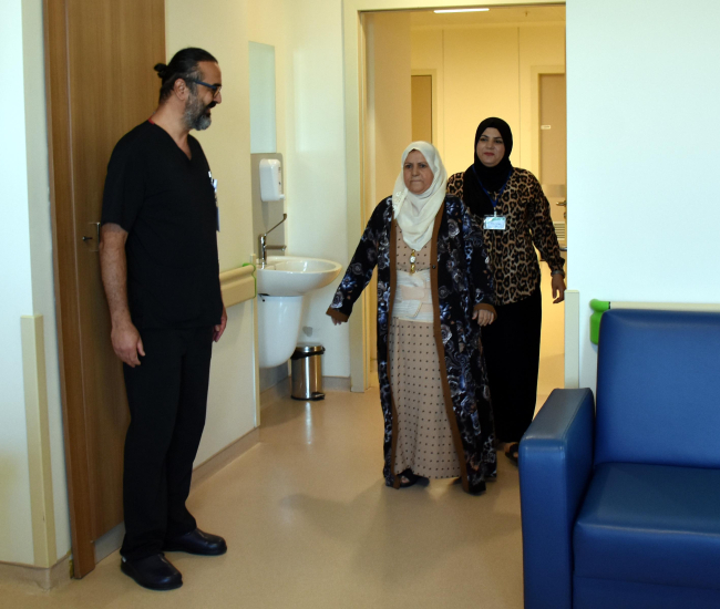 2 yıldır yürüyemeyen Iraklı hasta Eskişehir'de sağlığına kavuştu