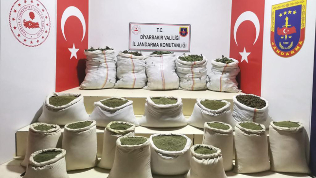 Diyarbakır'da terörün finans kaynağına operasyon