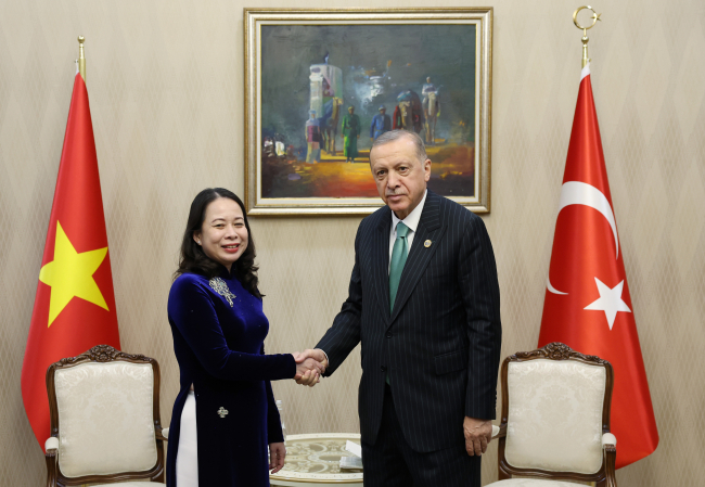 Cumhurbaşkanı Erdoğan'dan Astana'da diplomasi trafiği