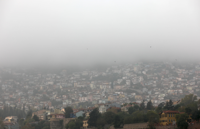 Bursa'da sis ulaşımı olumsuz etkiledi