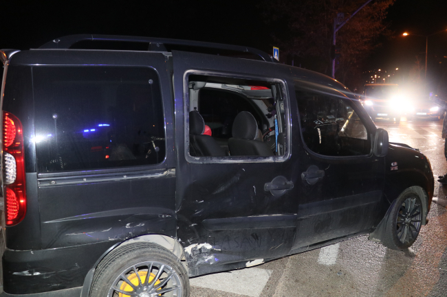 Kocaeli'de trafik kazası: 2'si polis 5 yaralı