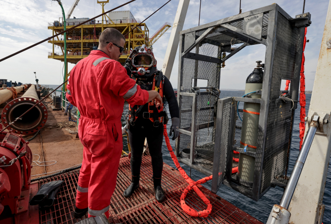 Derin sulardaki işler onlara emanet: Sanayi dalgıçları