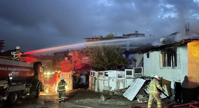 Kırıkkale'de müstakil evde yangın: 4 kişi dumandan etkilendi