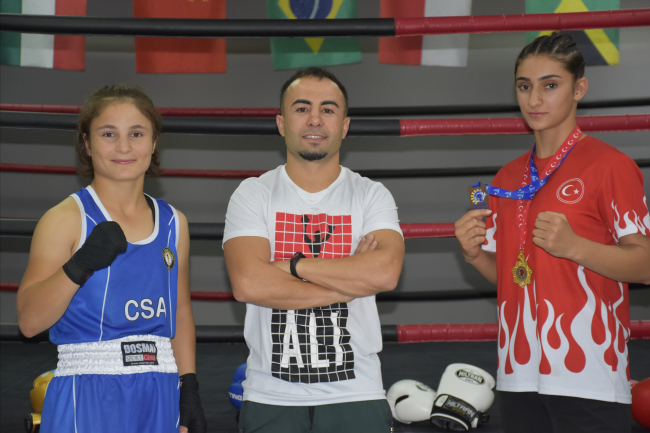 Atıl alandan dönüştürülen ringden şampiyonlar yetişiyor