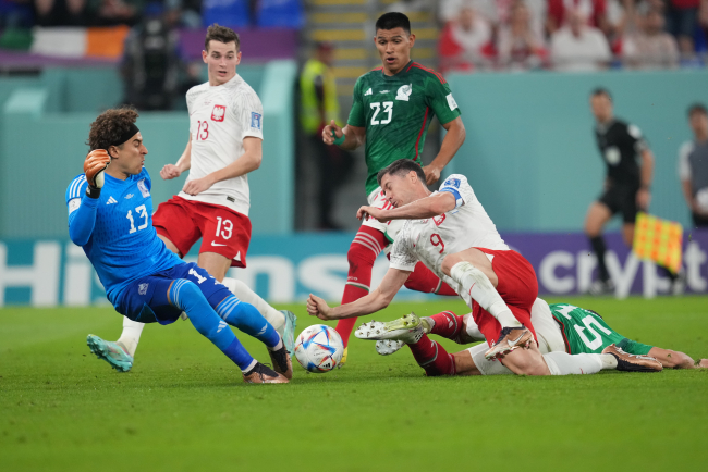 Meksika ve Polonya maçında gol sesi çıkmadı