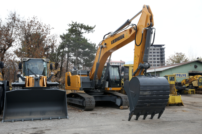 Muş'un 'kar kaplanları' karla mücadeleye hazır