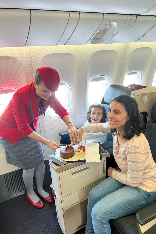 THY, serebral palsili İnci'yi uçakla tanıştırdı