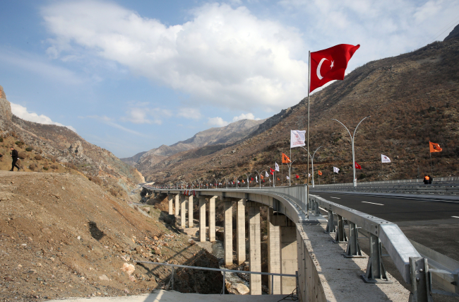 Bitlis Çayı Viyadüğü ve bağlantı yolları ulaşıma açıldı