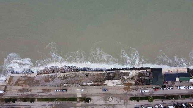 Kastamonu'da 5 metrelik dalgalar hasara neden oldu