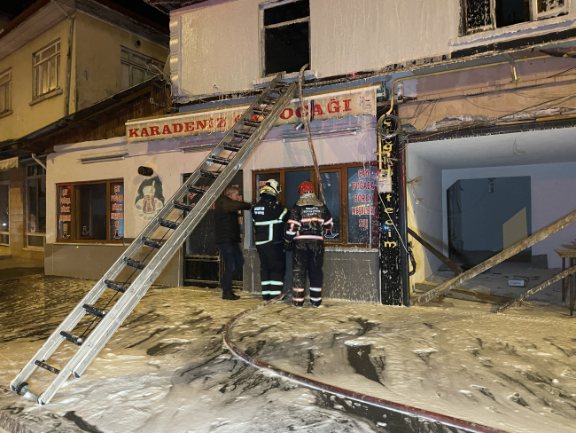 Sakarya'da ahşap evde yangın