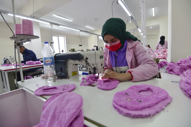 Ahlat'taki tekstil atölyeleri kadın istihdamına katkı sağlıyor