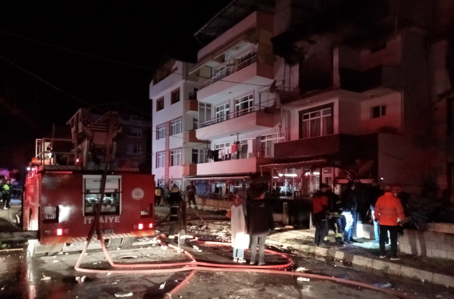 Kocaeli'de doğal gaz patlaması: 2'si ağır 5 yaralı