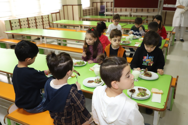 Okul öncesi eğitimde "ücretsiz yemek" uygulaması başlıyor