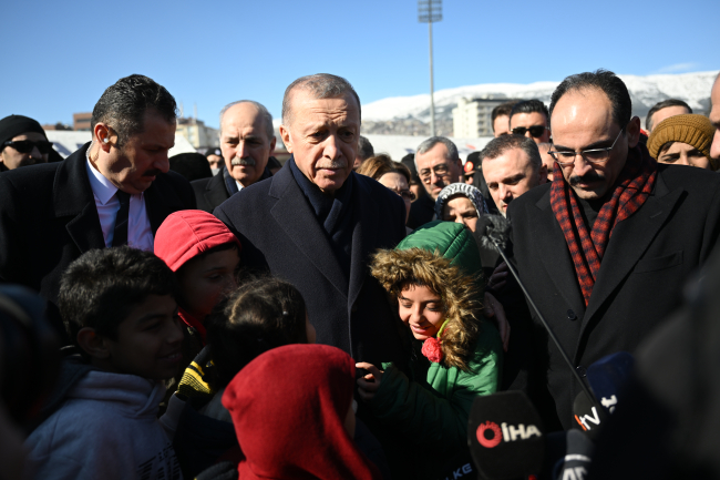 Cumhurbaşkanı Erdoğan: Vatandaşımızın asla sokakta kalmasına müsaade edemeyiz
