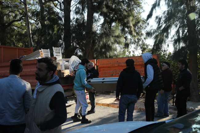 Hatay'daki Ermeni asıllı vatandaşlar, fazla yardımların daha ihtiyaçlı yerlere ulaştırılmasını istiyor