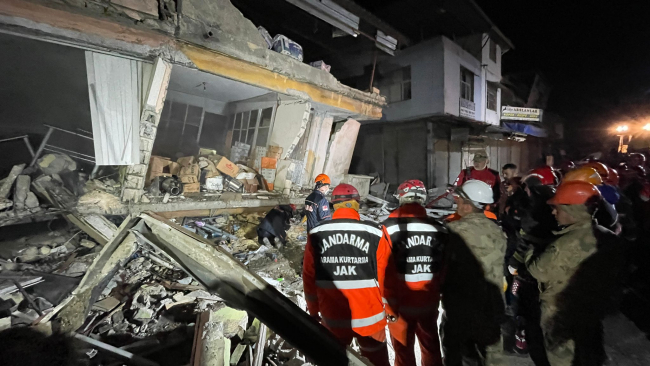 Hatay'da 6,4'lük deprem: 6 kişi hayatını kaybetti, 294 kişi yaralandı