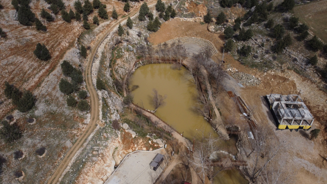 Yeşilgöz Gölü'nün rengi depremlerin ardından değişti