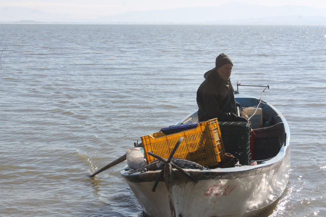 Manyas Gölü'nde 3 sürecek olan av yasağı yarın başlıyor