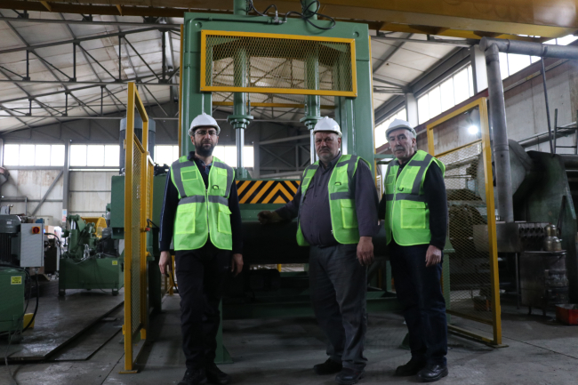 3 kıtada 11 ülkeye geri dönüşüm makinesi ihraç ediyorlar