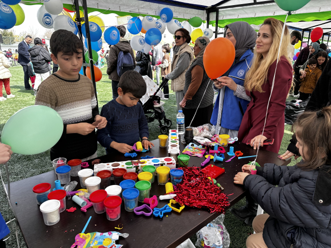 Iğdır'da depremzede çocuklar için "şenlik" düzenlendi