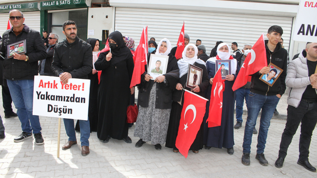 Vanlı aileler eylemlerini sürdürdü